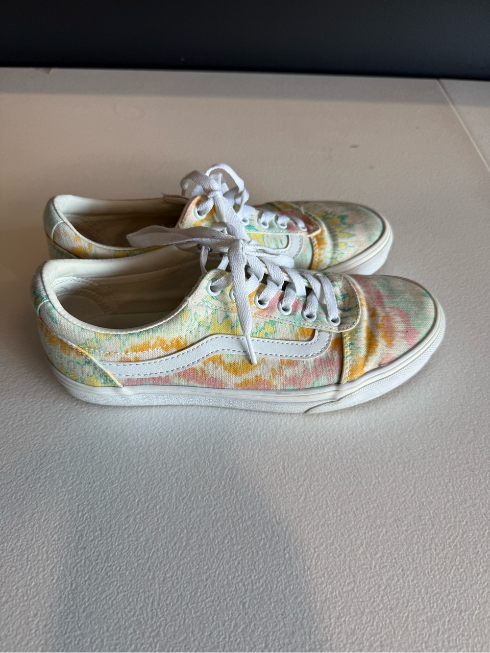 Vans Low Top Pastel Tie-Dye Lace-Up Sneakers